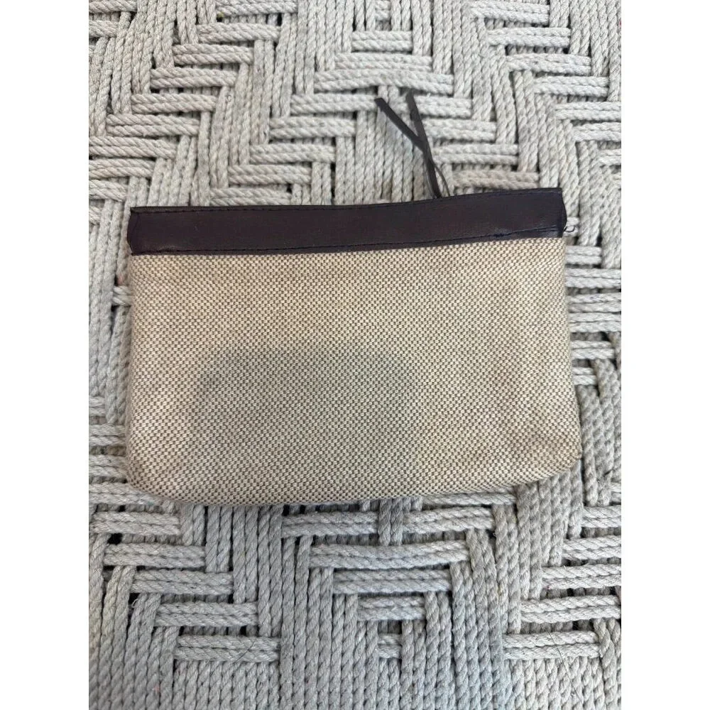 Oscar De La Renta Wallet – Beige/Brown – Good Condition - Picture 2 of 3